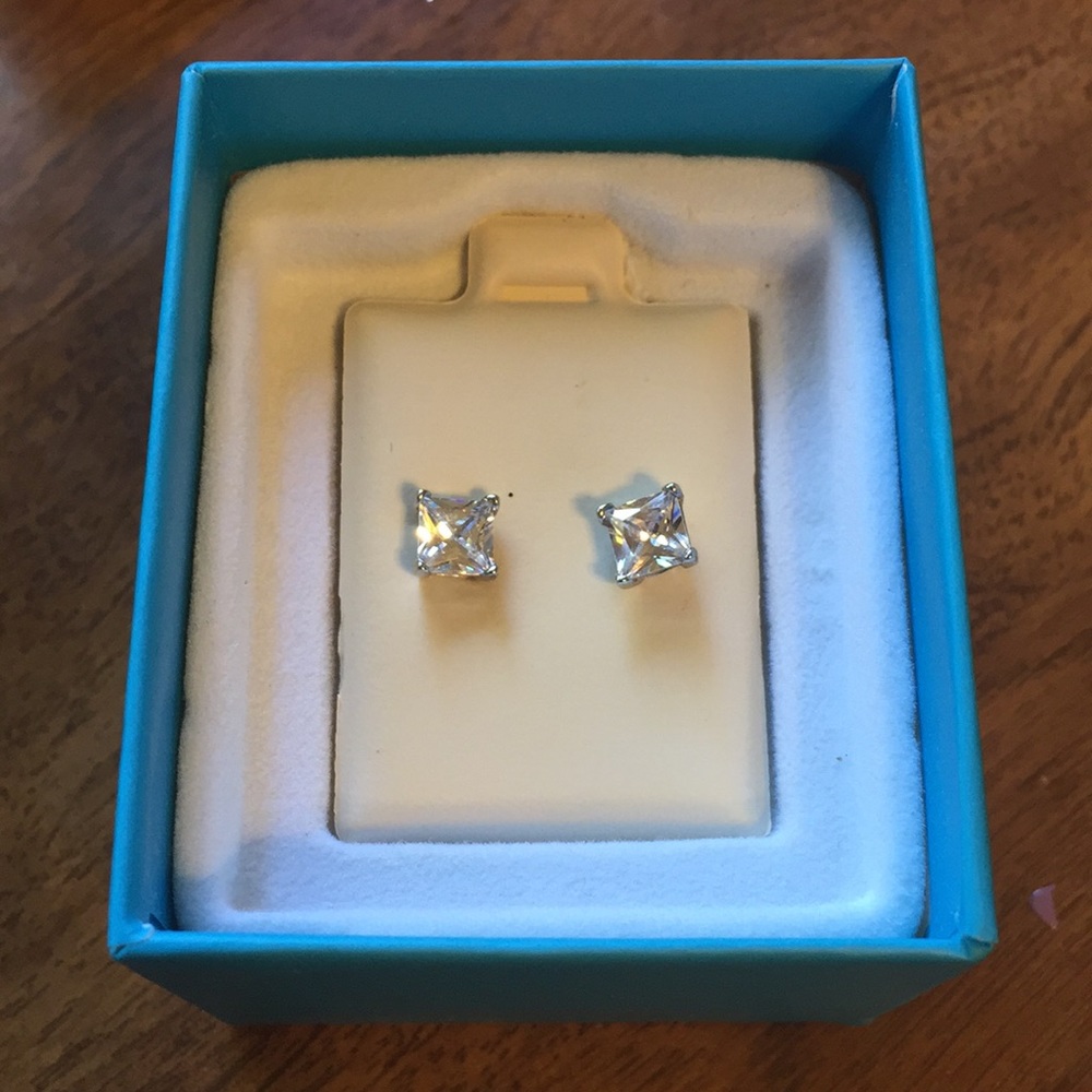 Brand new never worn earrings